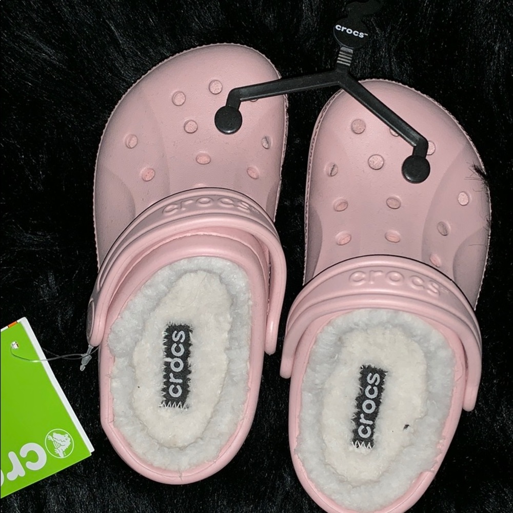 Children’s fuzz lined crocs